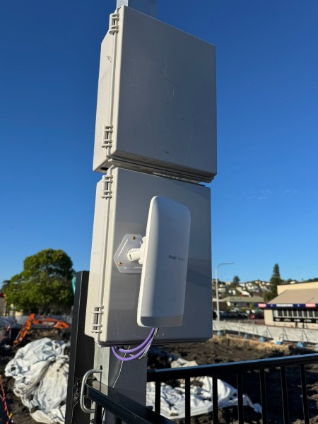 Warrawong Construction site security CCTV Wireless Link installed by Thompson Bros