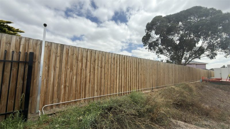 CCTV camera installed on the fence line at Storage King St Albans