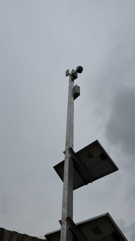 Timelapse pole with video alarm panel, CCTV camera and wireless link at Storage King St Albans